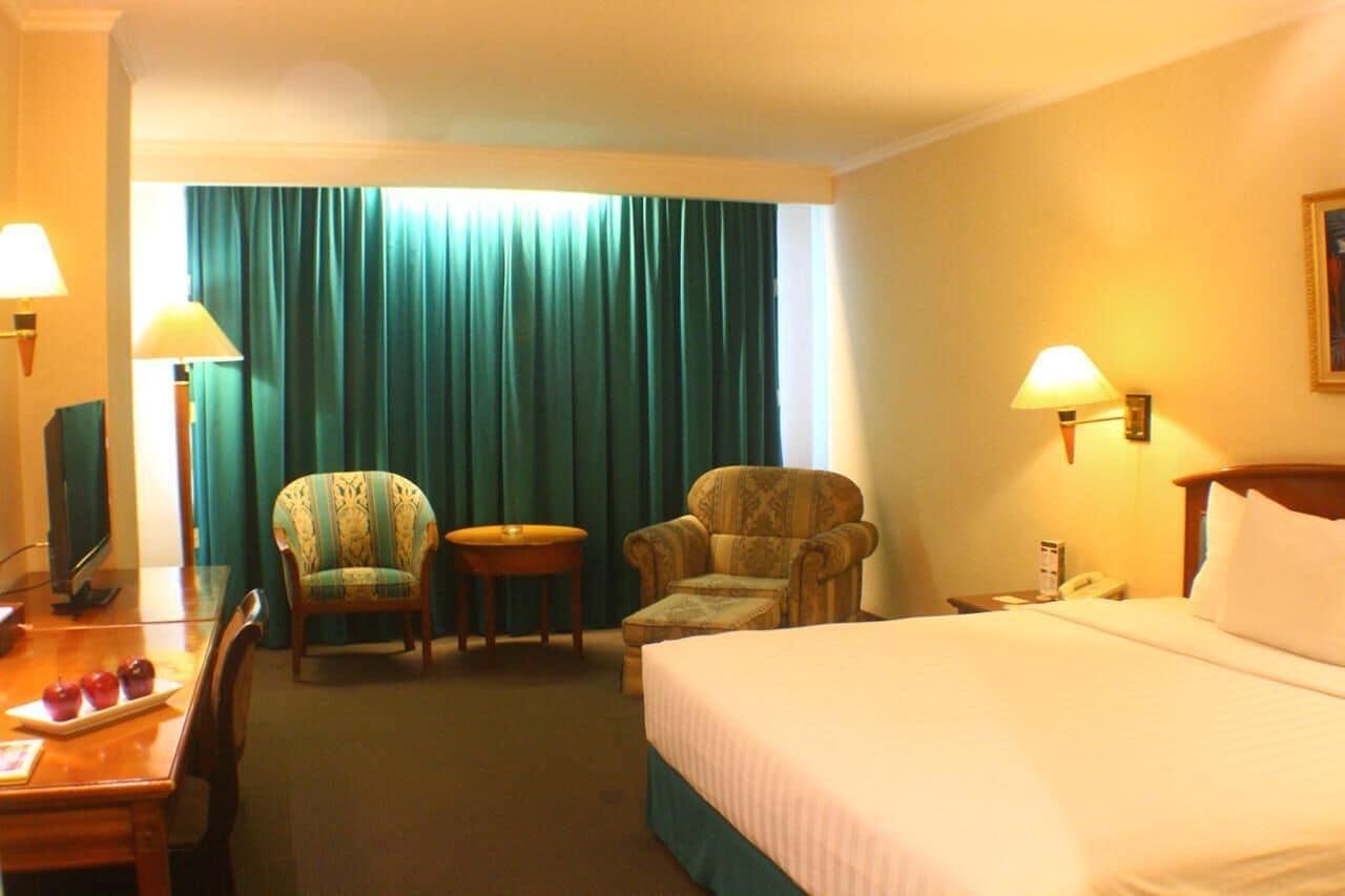 Grand Arkenso Park View Hotell Semarang Exteriör bild